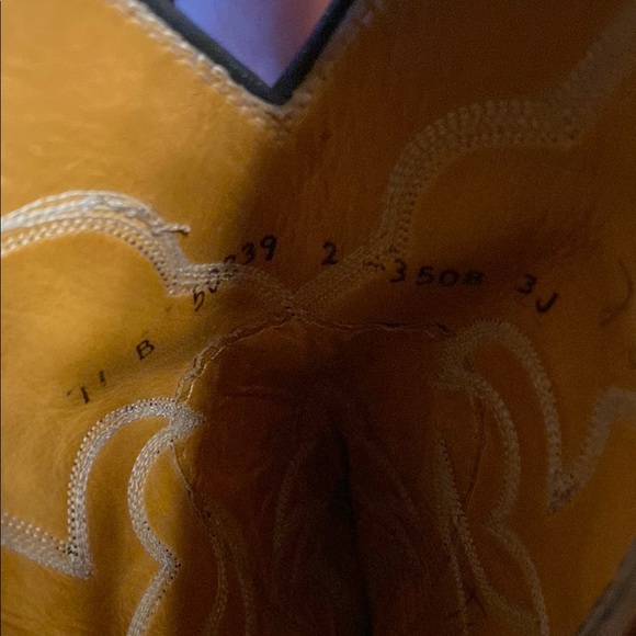 Stylish Silverish Gray Cowboy Boots - Picture 5 of 9